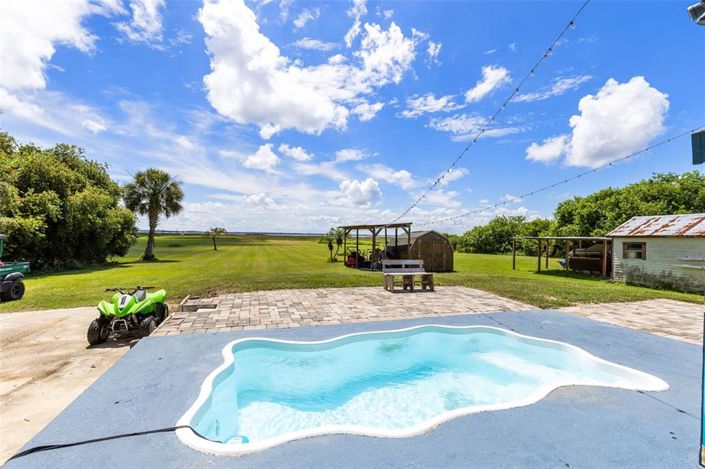 Image No.28-2 Bed Property for sale