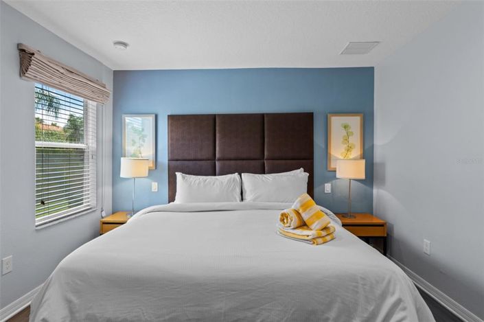 Image No.19-3 Bed Townhouse for sale