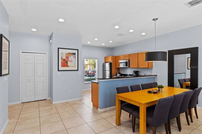 Image No.6-3 Bed Townhouse for sale