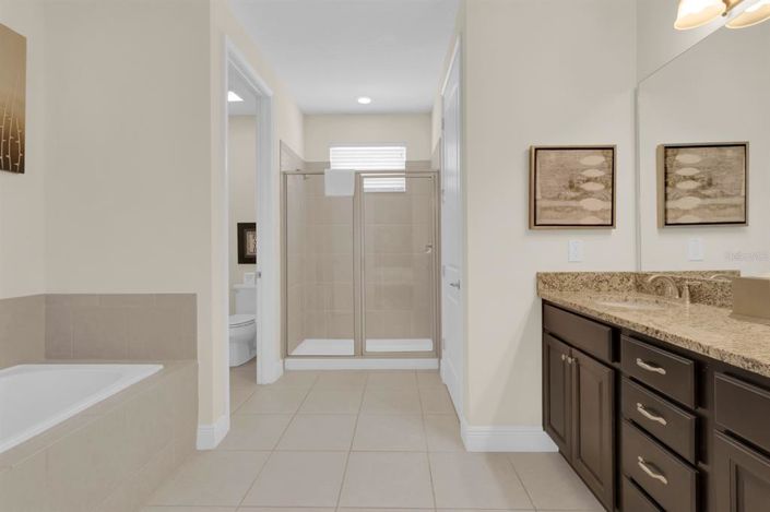 Image No.19-6 Bed Property for sale