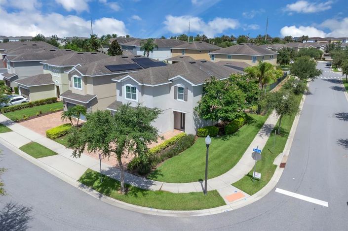 Image No.2-6 Bed Property for sale