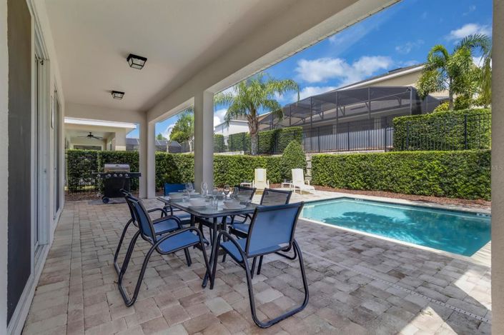 Image No.41-6 Bed Property for sale