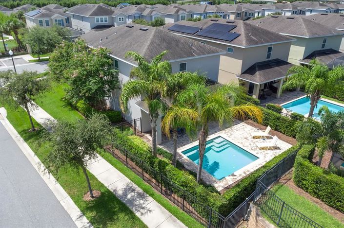 Image No.44-6 Bed Property for sale