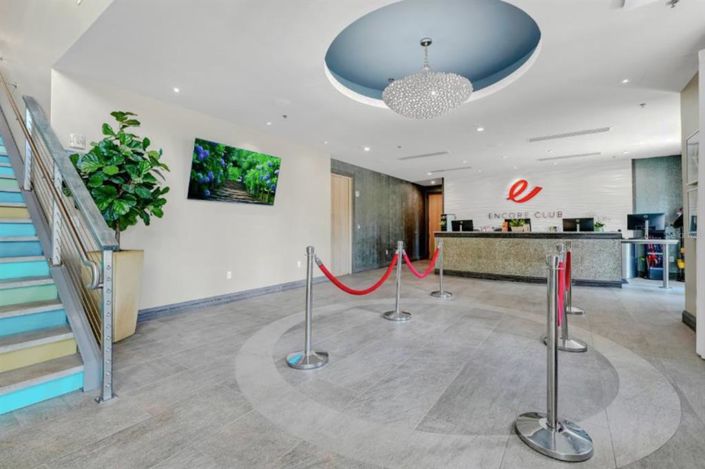 Image No.52-6 Bed Property for sale