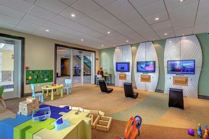 Image No.57-6 Bed Property for sale