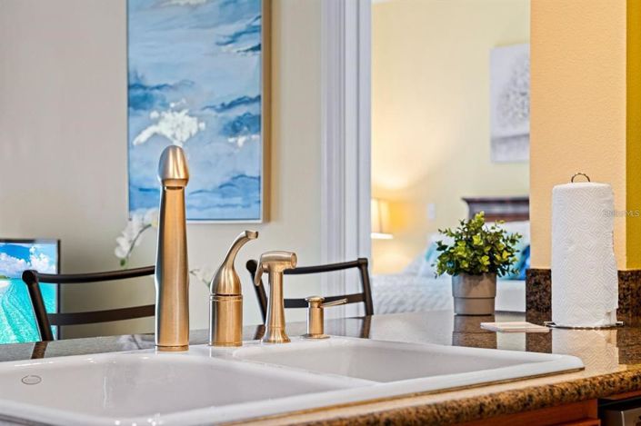 Image No.15-3 Bed Property for sale