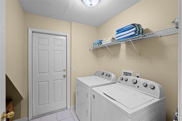 Image No.25-6 Bed Property for sale