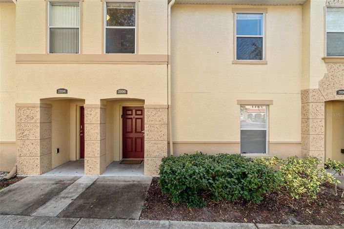 Image No.2-4 Bed Townhouse for sale