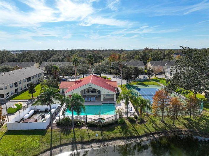 Image No.30-4 Bed Townhouse for sale