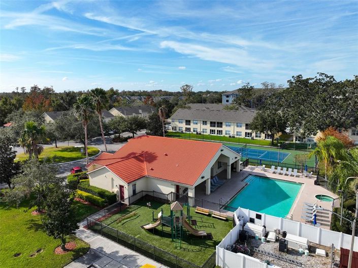 Image No.35-4 Bed Townhouse for sale