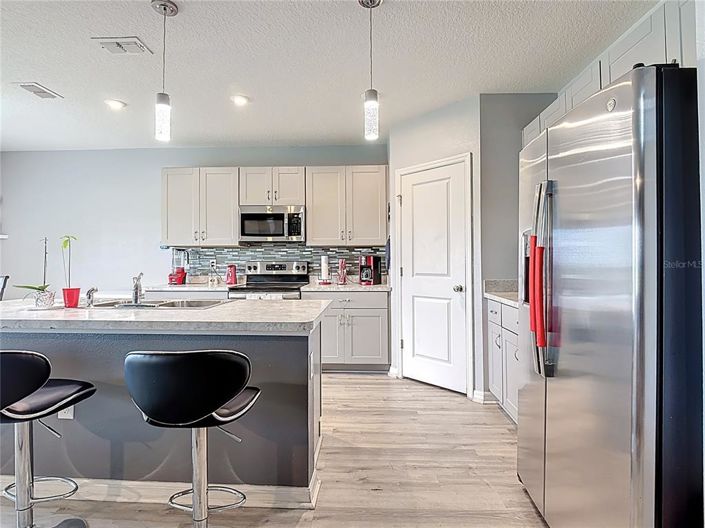 Image No.12-5 Bed Property for sale