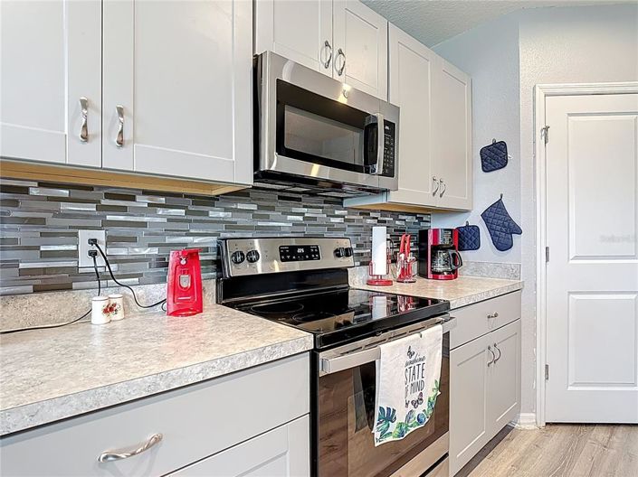 Image No.15-5 Bed Property for sale