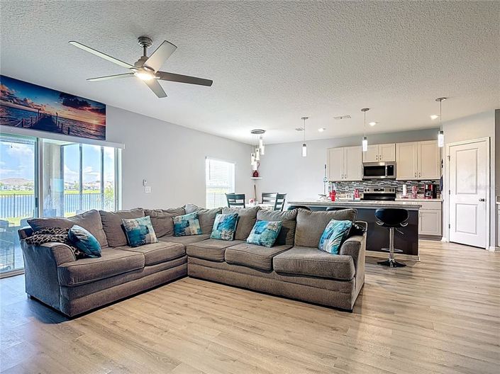 Image No.21-5 Bed Property for sale