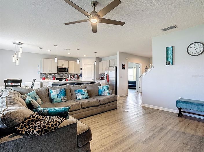 Image No.24-5 Bed Property for sale