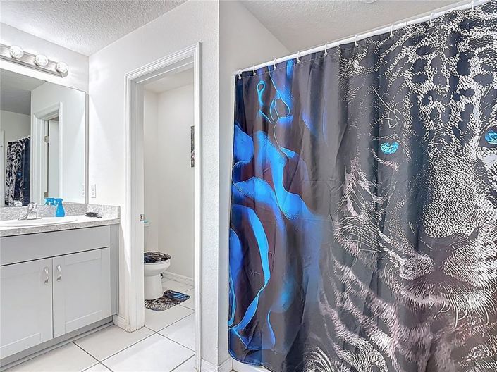 Image No.36-5 Bed Property for sale