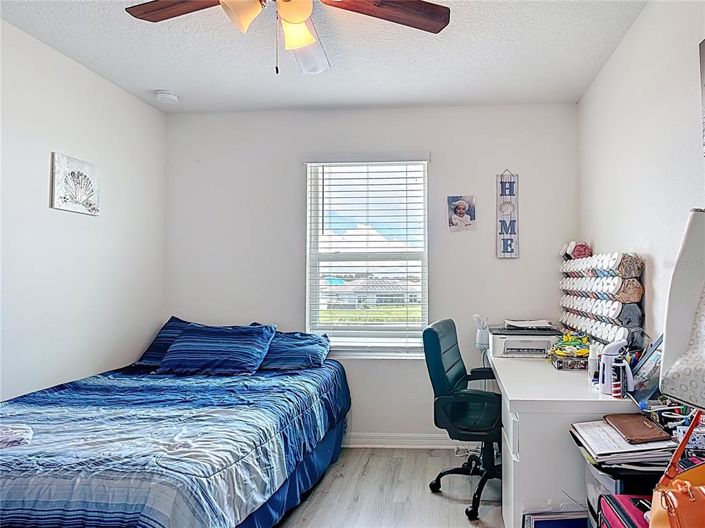 Image No.40-5 Bed Property for sale