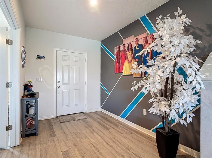 Image No.8-5 Bed Property for sale