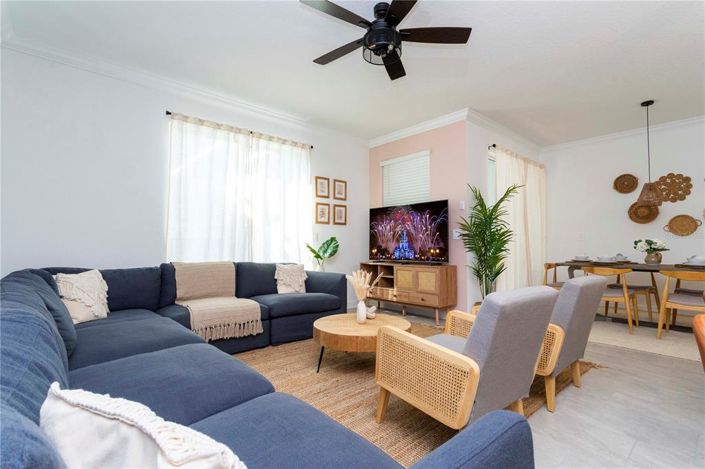 Image No.14-4 Bed Townhouse for sale