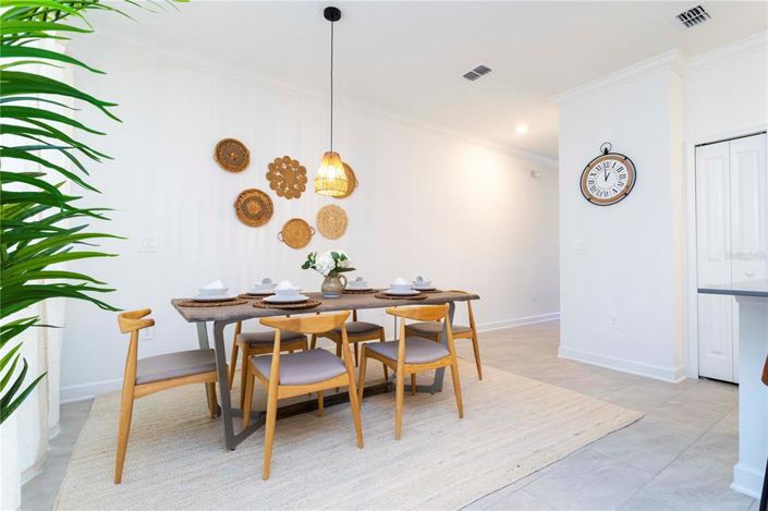 Image No.4-4 Bed Townhouse for sale