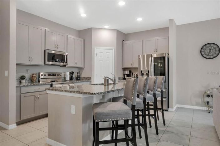 Image No.5-4 Bed Property for sale