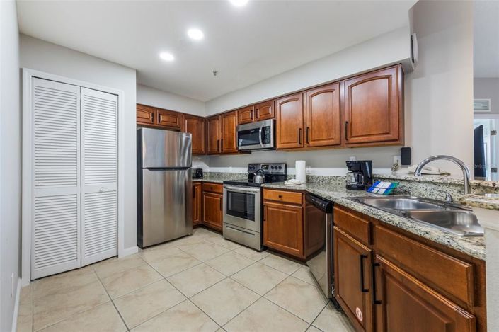 Image No.12-3 Bed Property for sale