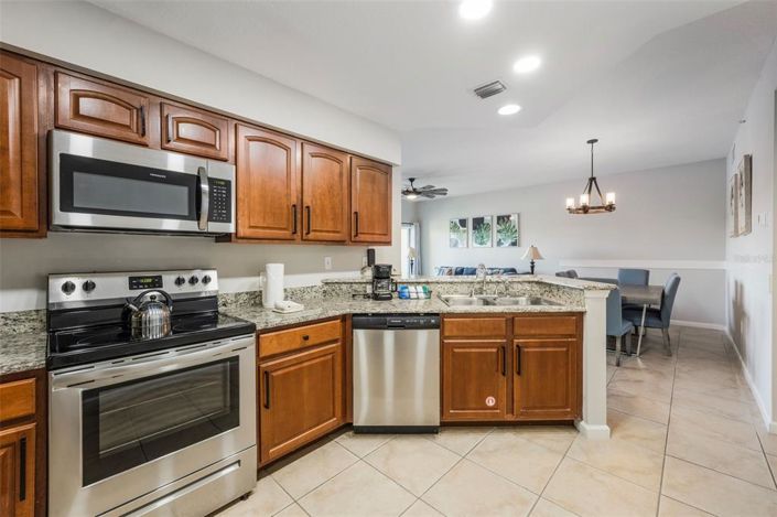 Image No.13-3 Bed Property for sale