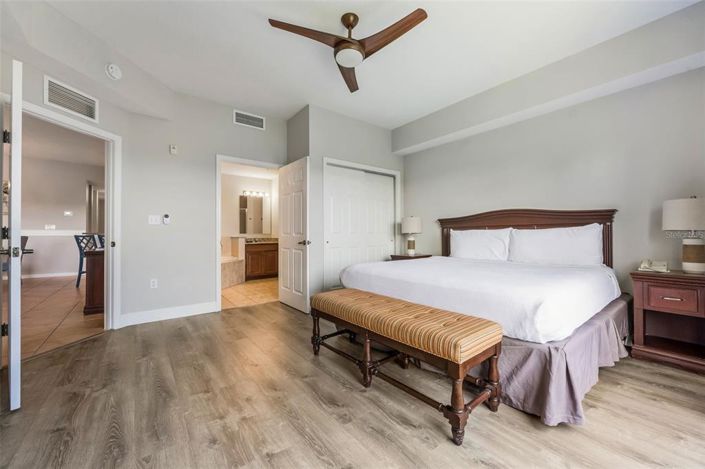 Image No.20-3 Bed Property for sale