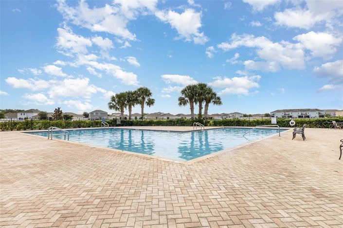 Image No.21-3 Bed Townhouse for sale