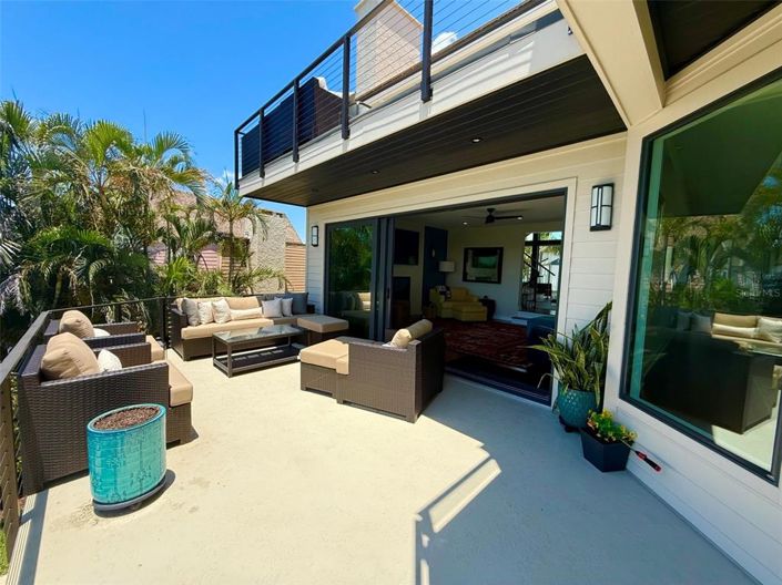 Image No.10-4 Bed Property for sale