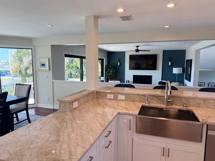 Image No.16-4 Bed Property for sale