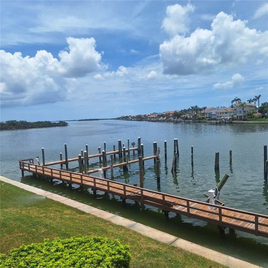 Image No.12-2 Bed Property for sale