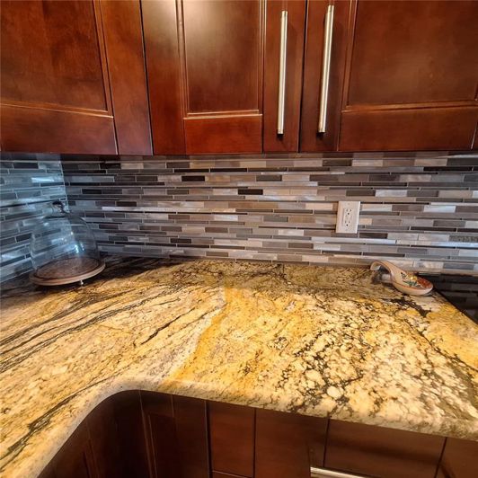 Image No.33-2 Bed Property for sale