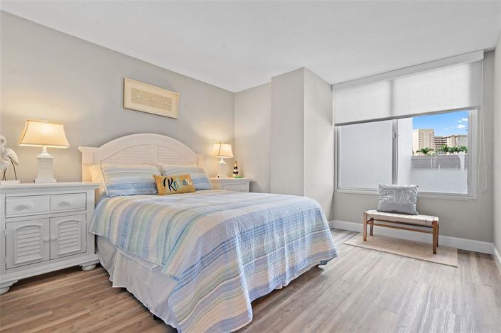 Image No.24-2 Bed Property for sale