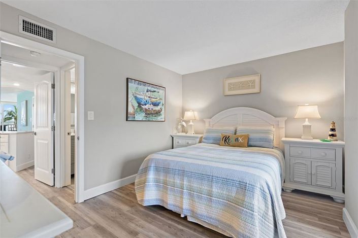 Image No.26-2 Bed Property for sale