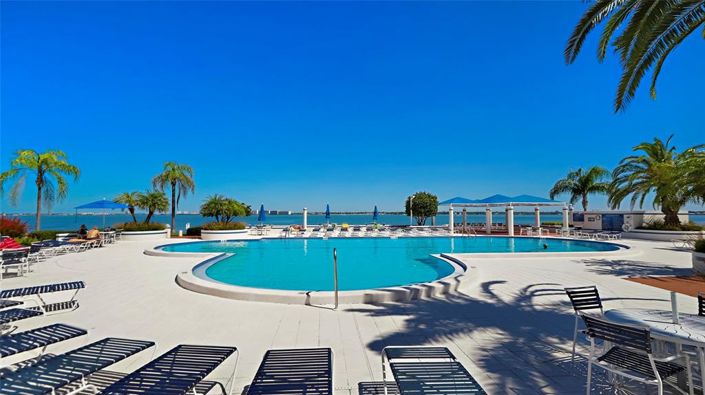 Image No.35-2 Bed Property for sale