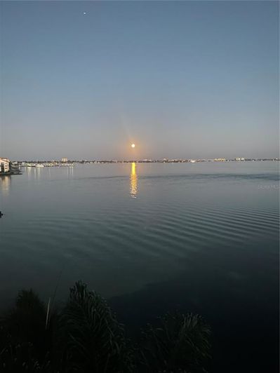 Image No.45-2 Bed Property for sale