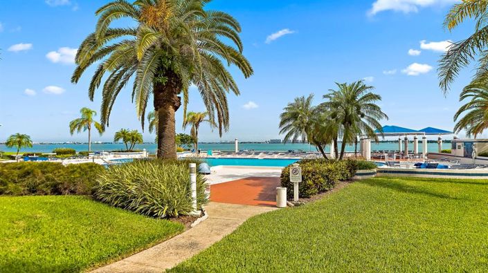 Image No.52-2 Bed Property for sale