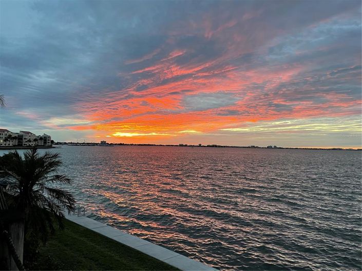 Image No.55-2 Bed Property for sale