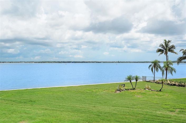 Image No.60-2 Bed Property for sale