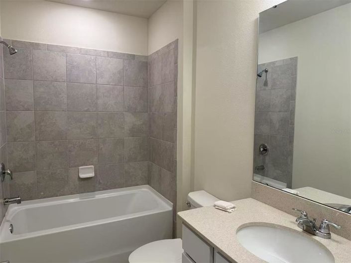 Image No.20-5 Bed Property for sale