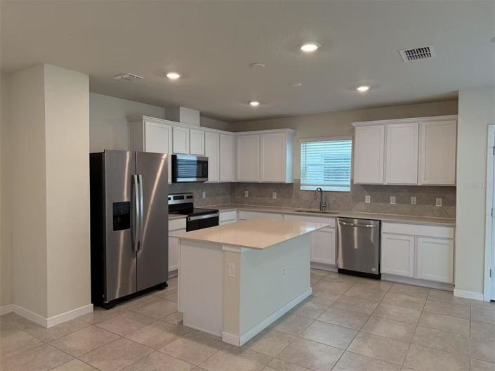 Image No.7-5 Bed Property for sale