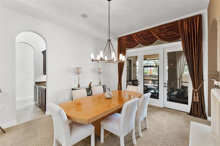 Image No.17-4 Bed Property for sale