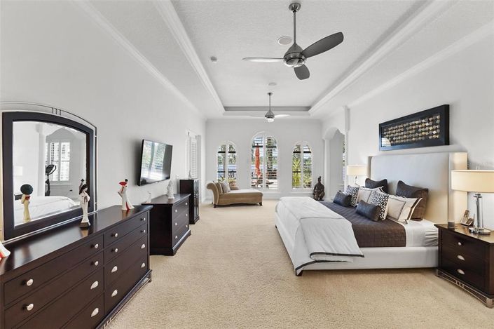 Image No.42-4 Bed Property for sale