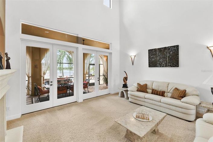 Image No.8-4 Bed Property for sale