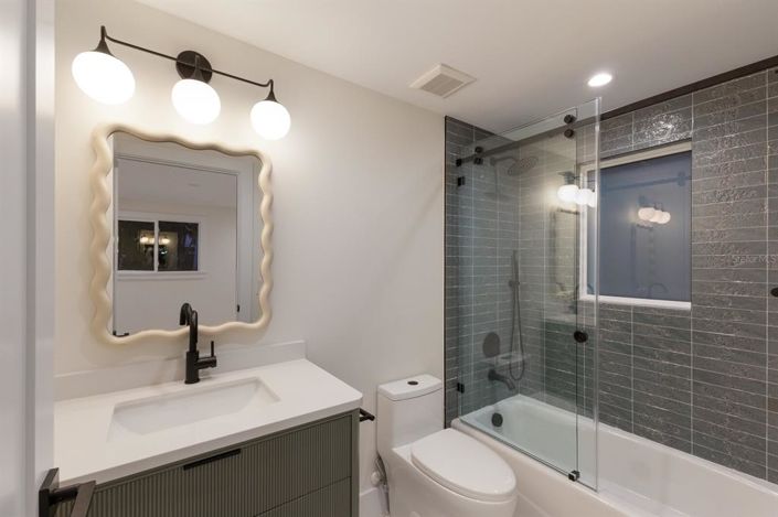 Image No.37-4 Bed Property for sale