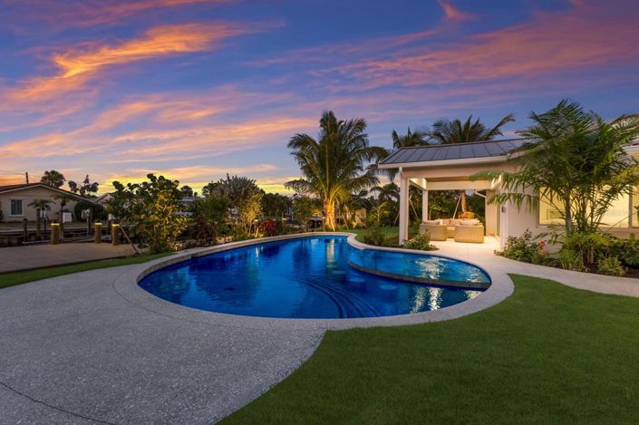 Image No.51-4 Bed Property for sale