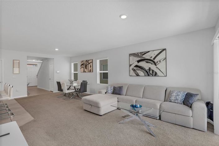 Image No.11-5 Bed Property for sale