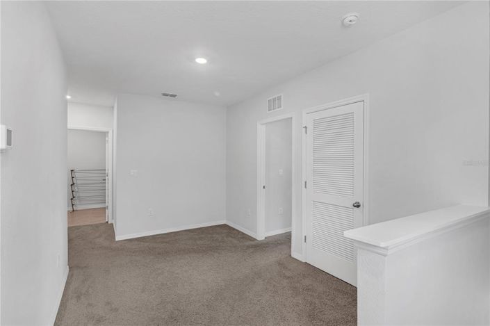 Image No.20-5 Bed Property for sale