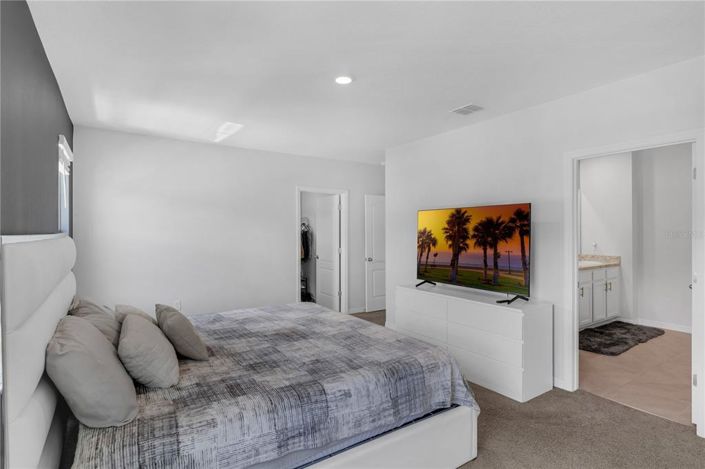 Image No.33-5 Bed Property for sale