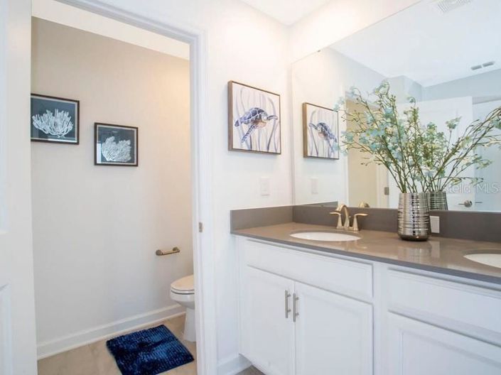 Image No.25-4 Bed Townhouse for sale